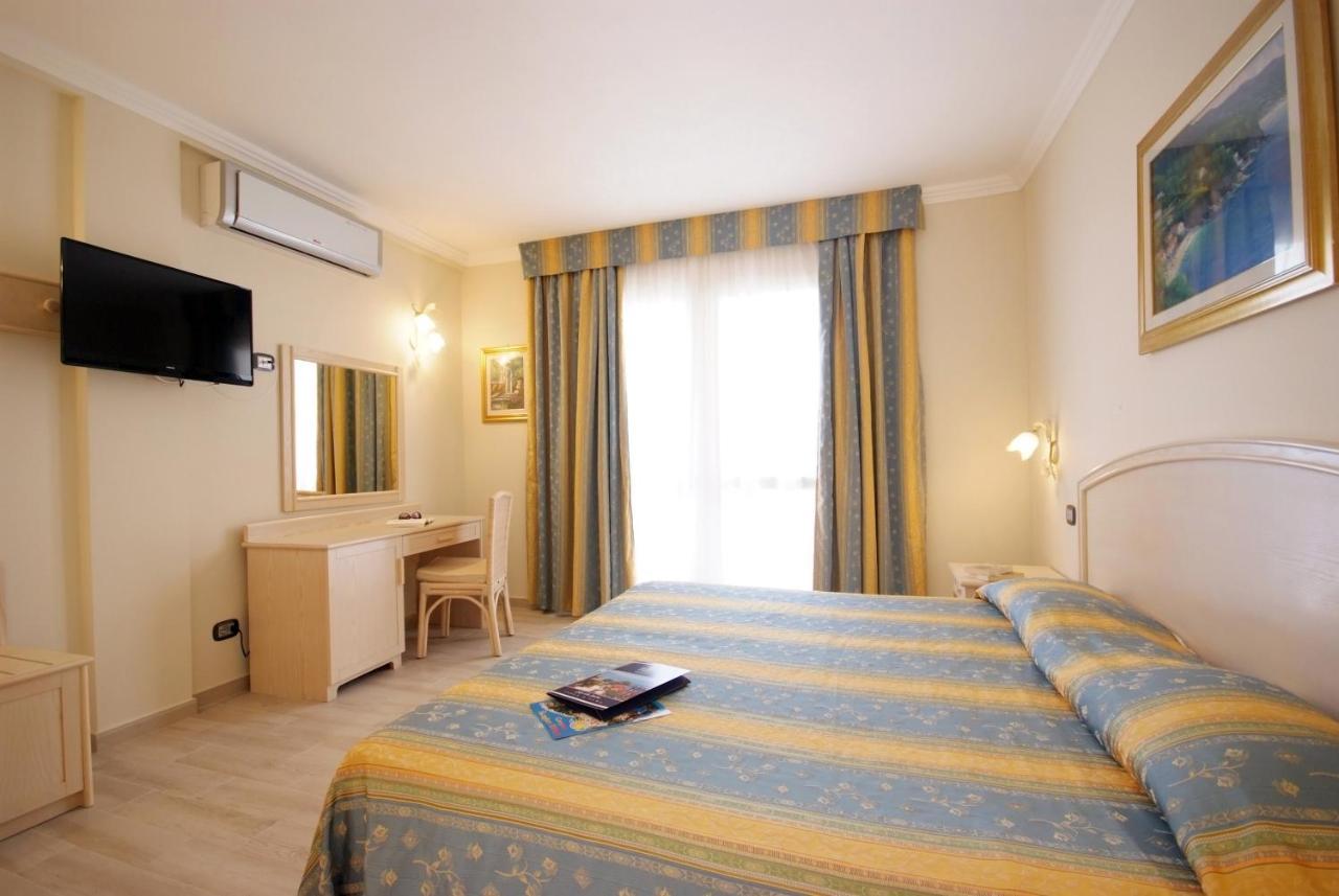 Camping Village Scaglieri Portoferraio Exterior foto